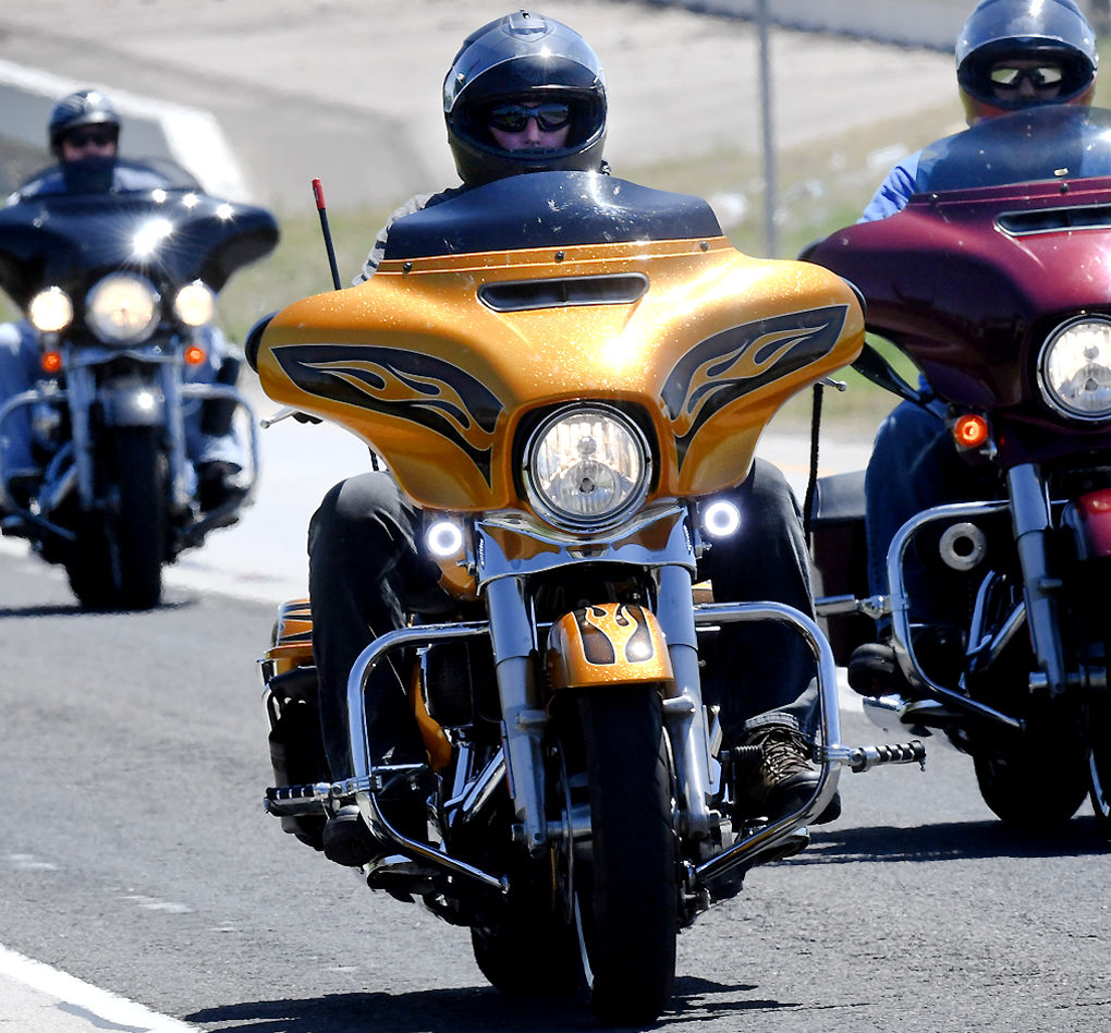 Hundreds of bikers ride in 9/11 memorial